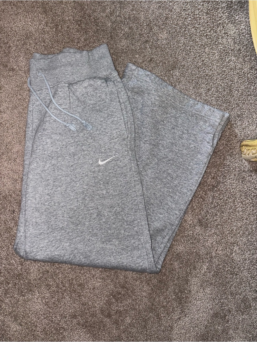 Nike Women’s Phoenix Fleece High-Waisted Wide Leg Sweatpants